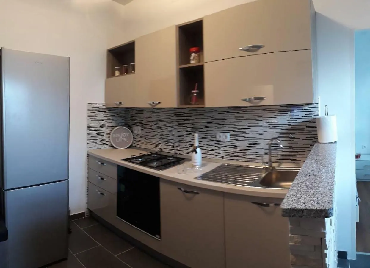 App Lana Apartman Crikvenica