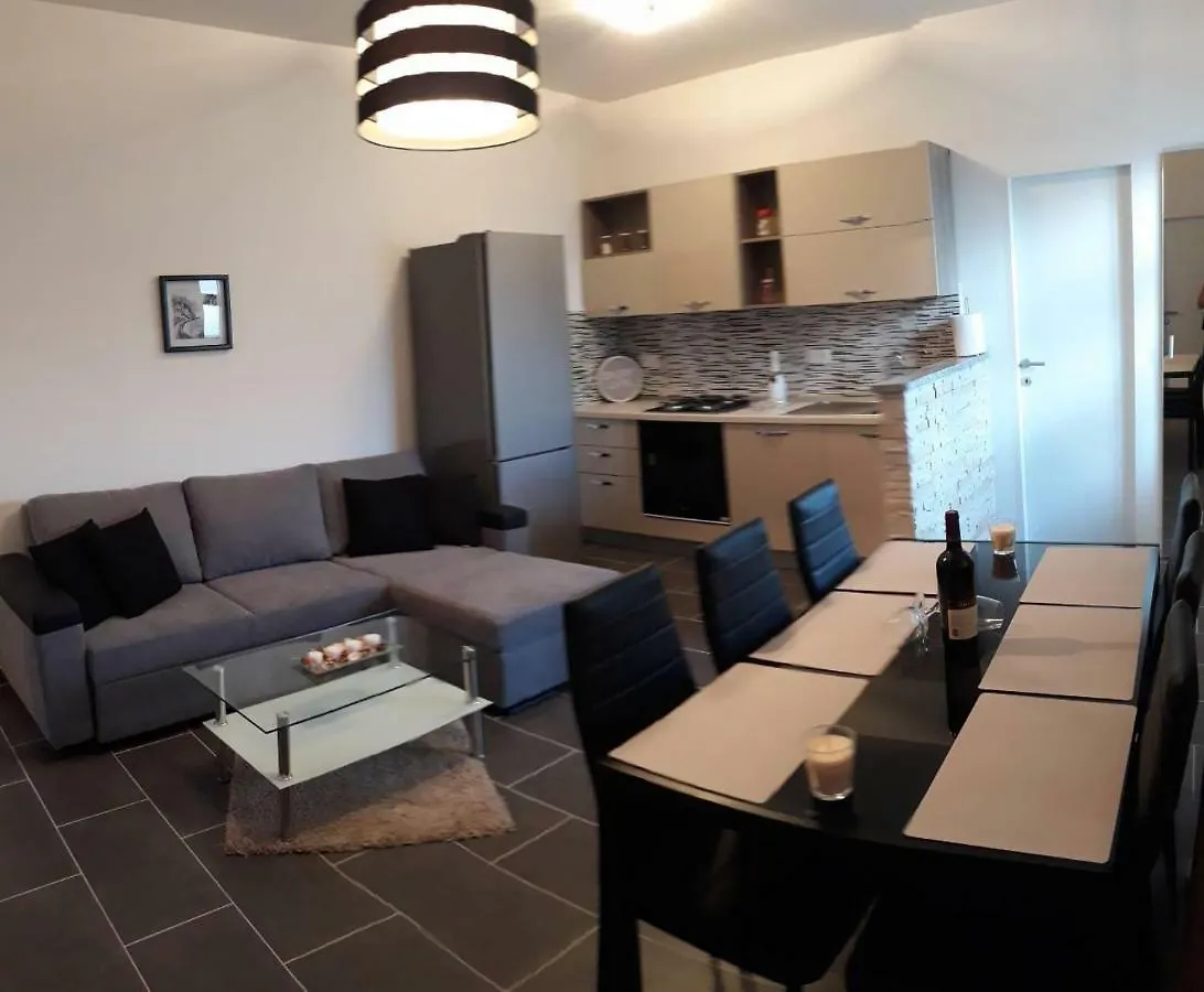 App Lana Apartman Crikvenica Horvátország