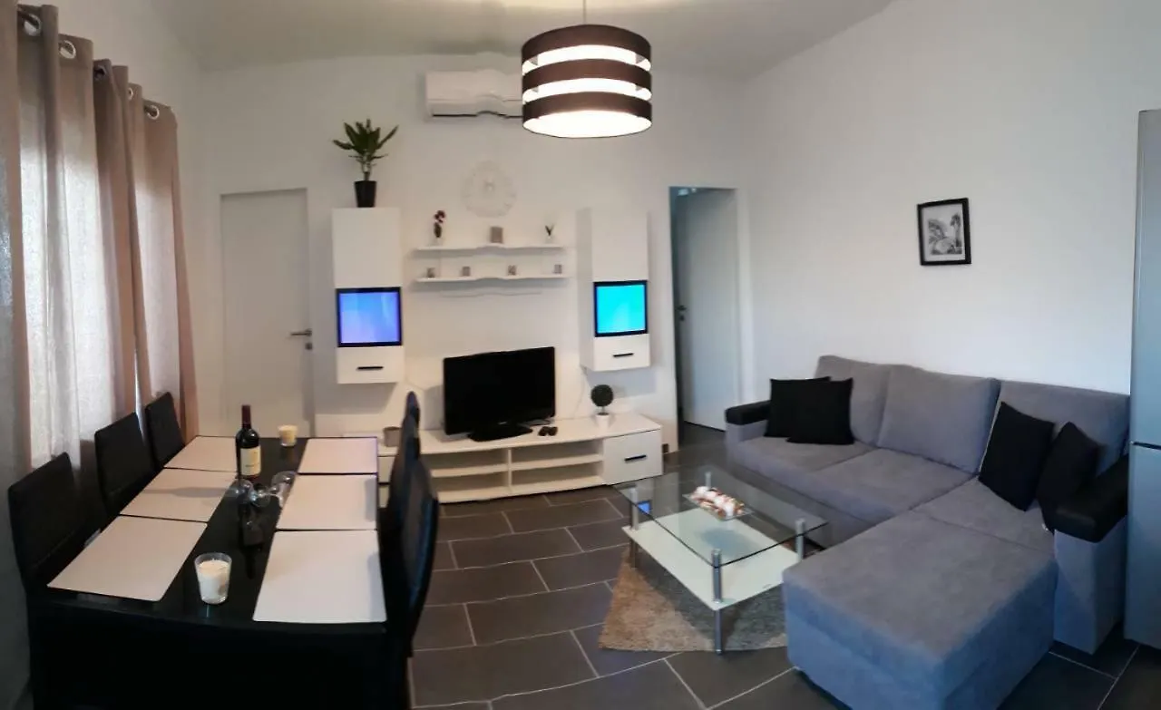 App Lana Apartman Crikvenica